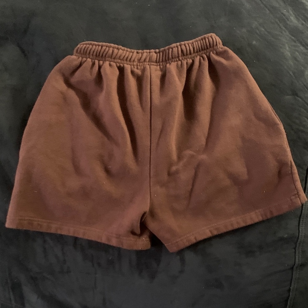 PrettyLittleThing Chocolate Athletic Shorts - Picture 4 of 5